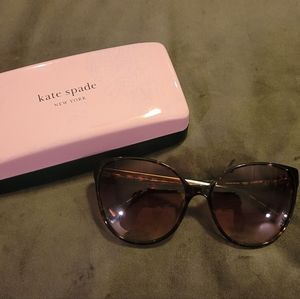 EUC Kate Spade Primrose oversized Sunglasses